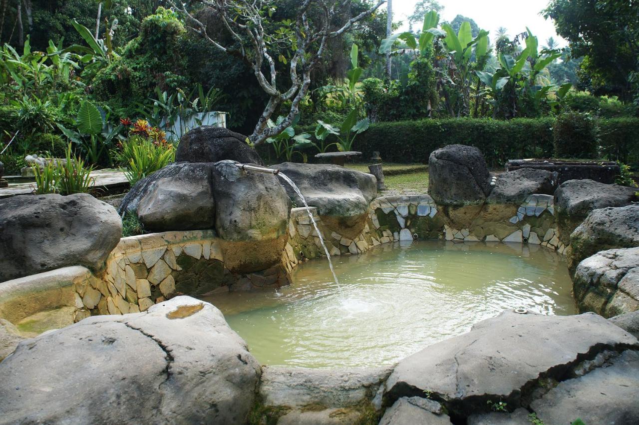 Pemandian Air Panas Penatahan Kaja di Bali Menjadi Destinasi Wisata Pilihan Wisatawan Lokal dan Mancanegara
