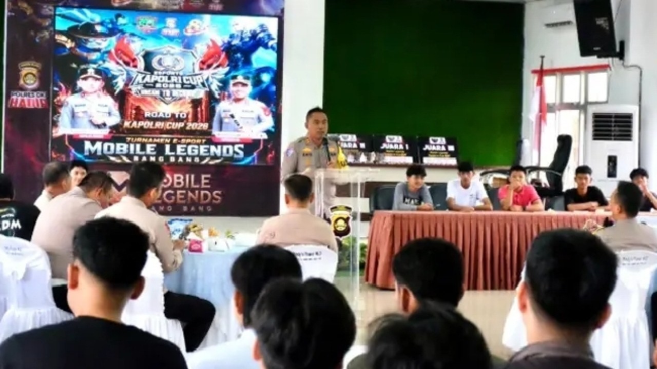 Polres OKI Berikan Ruang Kompetisi Bagi Generasi Muda Melalui Turnamen E-Sport
