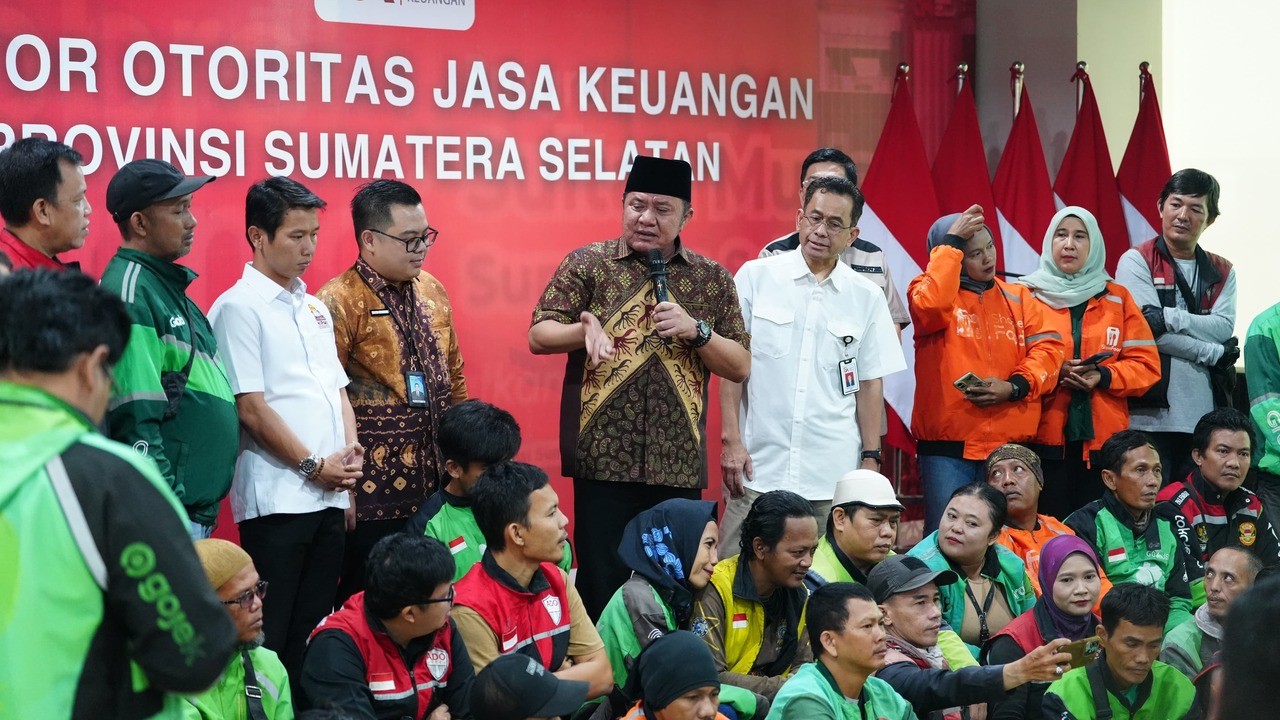 Dikantor OJK, Bantuan Karhutla Disalurkan ke Masyarakat 