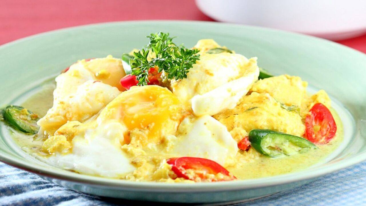 Telur Kuah Kuning, Sajian Tradisional Penuh Cita Rasa yang Kian Digemari
