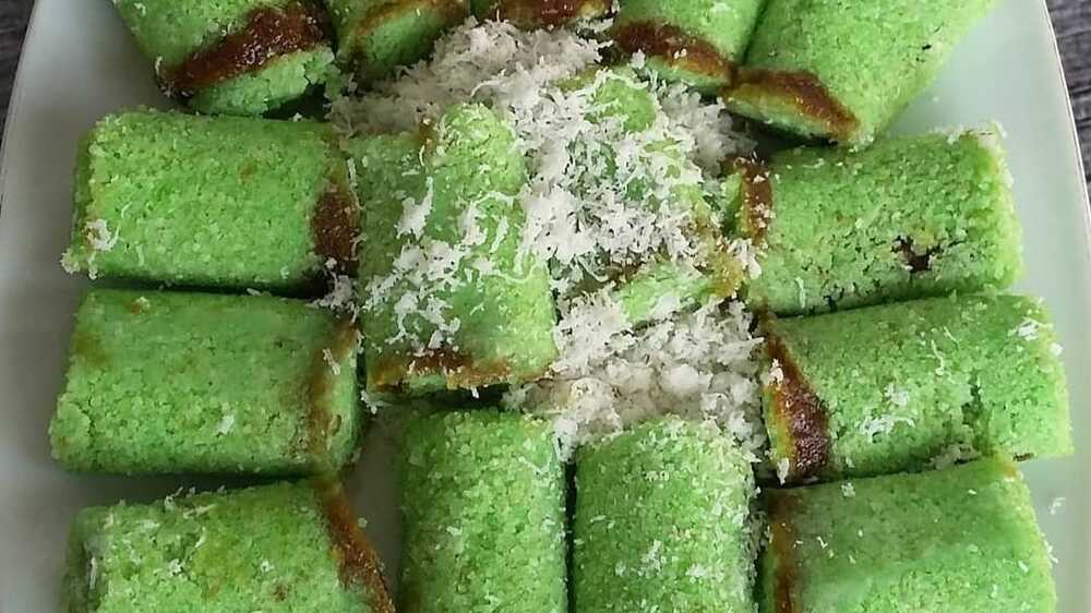 Inovasi Kreatif dalam Kuliner Tradisional: Ragam Varian Kue Putu Ayu yang Menggugah Selera