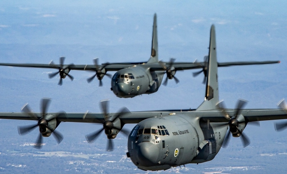 Menhanan Resmi Serahkan Pesawat  C-130J-30 Super Hercules   untuk Indonesia
