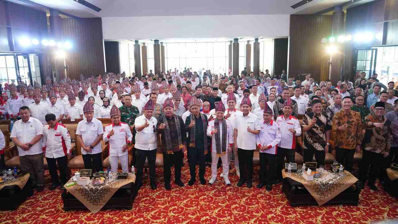 Jamintel Kukuhkan 12.865 Pengurus ABPEDNAS Sumsel, BPD Diminta Bantu Awasi Dana Desa dan Program MBG