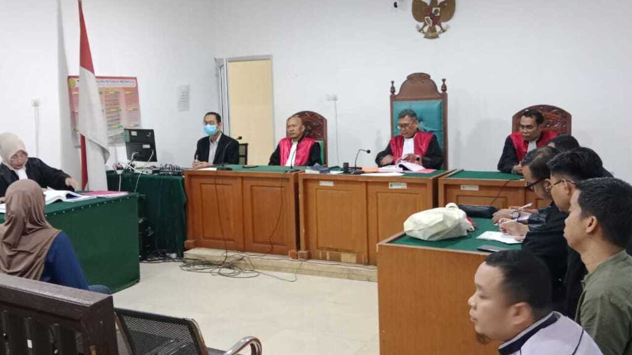 Jadi Saksi, Wanita ini Ngaku Tak Tahu Rukonya Jadi Gudang Jutaan Rokok Ilegal