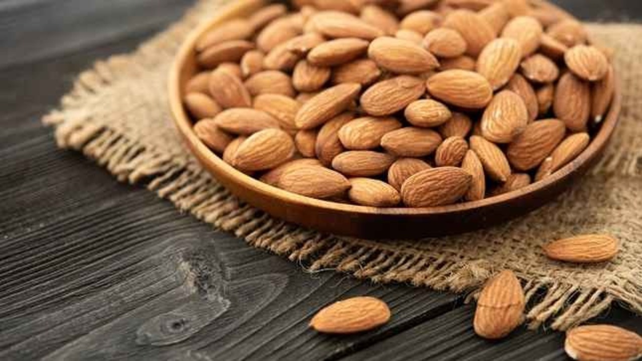 Hanya dengan Rajin Mengkonsumsi Kacang-Kacangan, 8 Manfaat Ini Akan Diperoleh!
