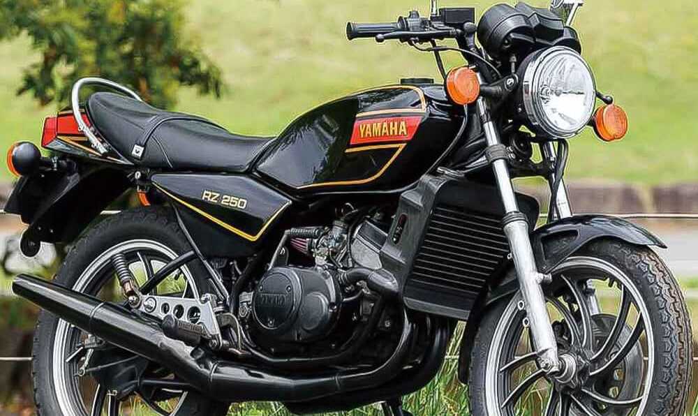Yamaha RZ250 1980: Supersport 2-Tak Ringan dengan Performa Menggila