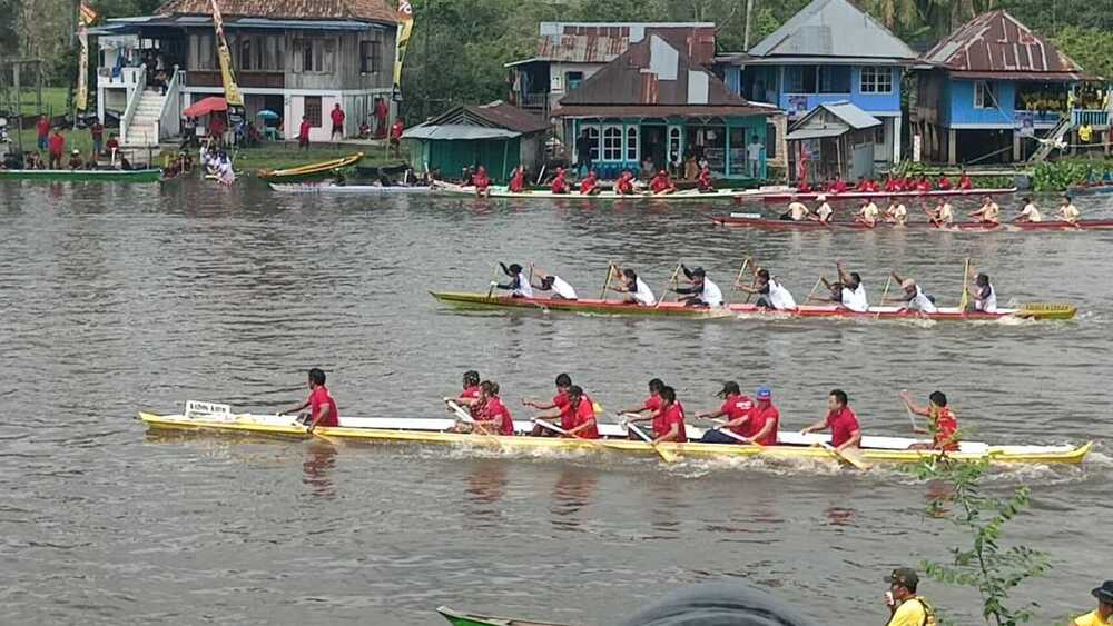 Toko Sarliandi Cup II, 34 Peserta Bidar Adu Kecepatan di Sungai Babatan Pedamaran