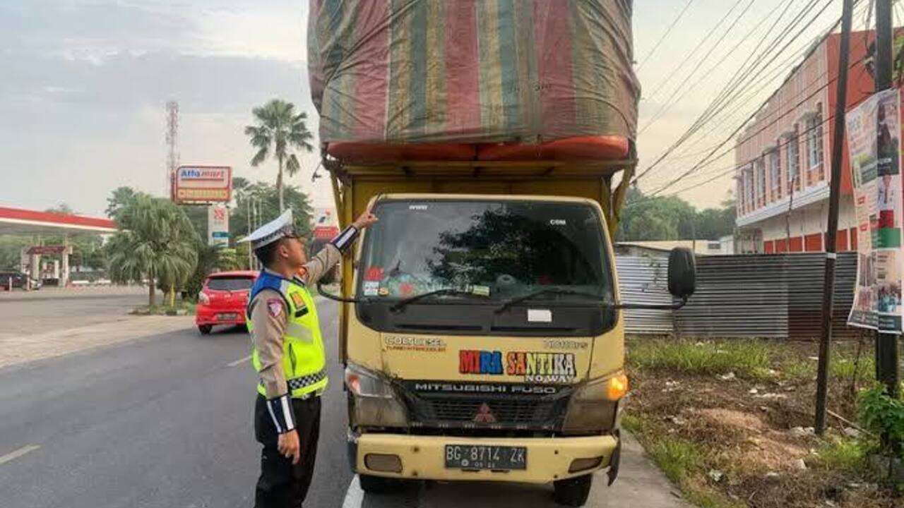 Tegur Angkutan ODOL yang Melintas di Jalinsum OKU