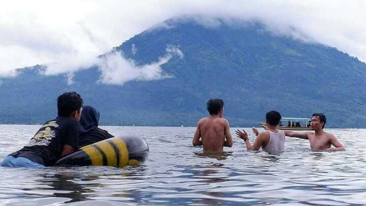 Libur Telah Tiba? Yuk Intip di Danau Ranau Sumatera Selatan Ada Apa Aja Sih?