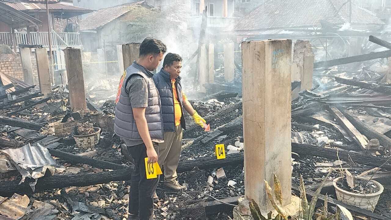 Tujuh Bedeng Ludes Terbakar di Prabumulih, Polisi Selidiki Dugaan Korsleting Listrik