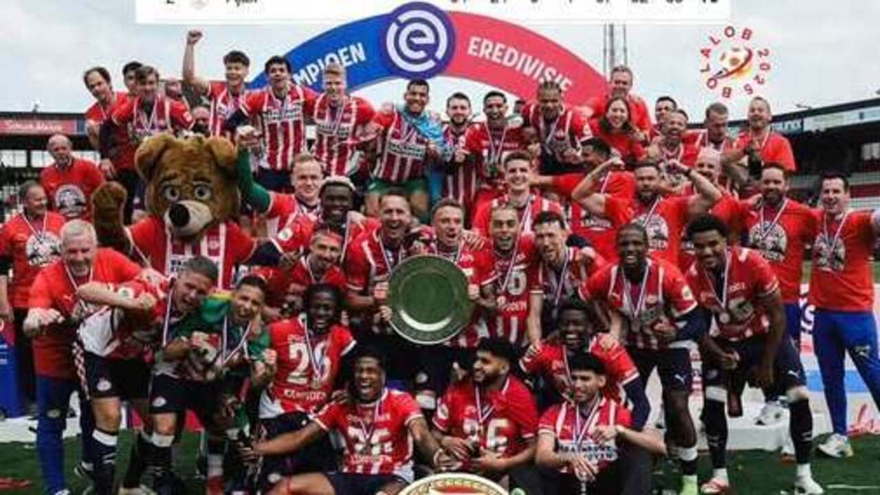 PSV Juara Dramatis! Comeback 9 Poin dari Ajax!