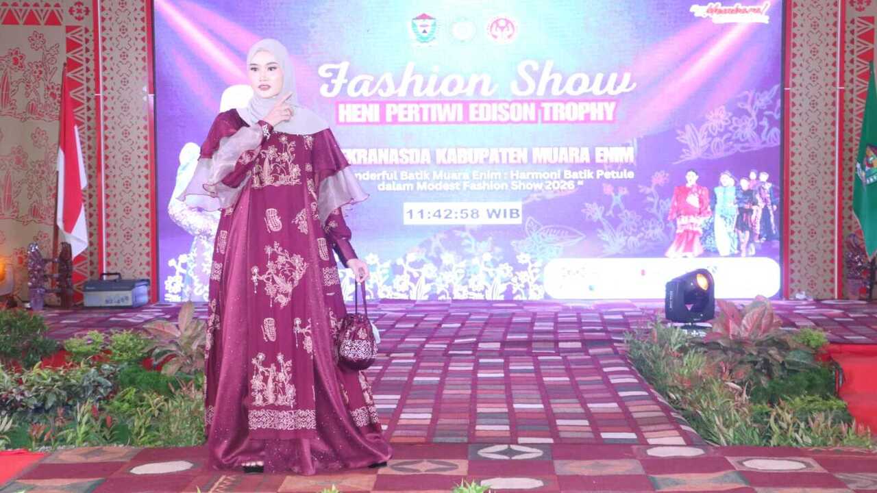 Pesona Batik Petule Tampil Memikat