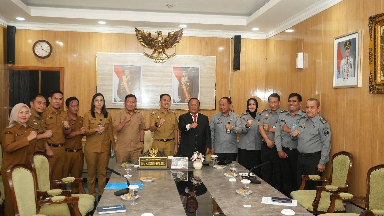 Pererat Sinergi, Kakanwil Kemenkum Sumsel Audiensi dengan Walikota Palembang