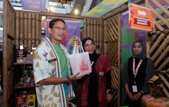 Dikunjungi Sandiaga Uno, Hingga Raih Penghargaan, UMKM Binaan PLN UID S2JB Berhasil Tunjukkan Kualitasnya