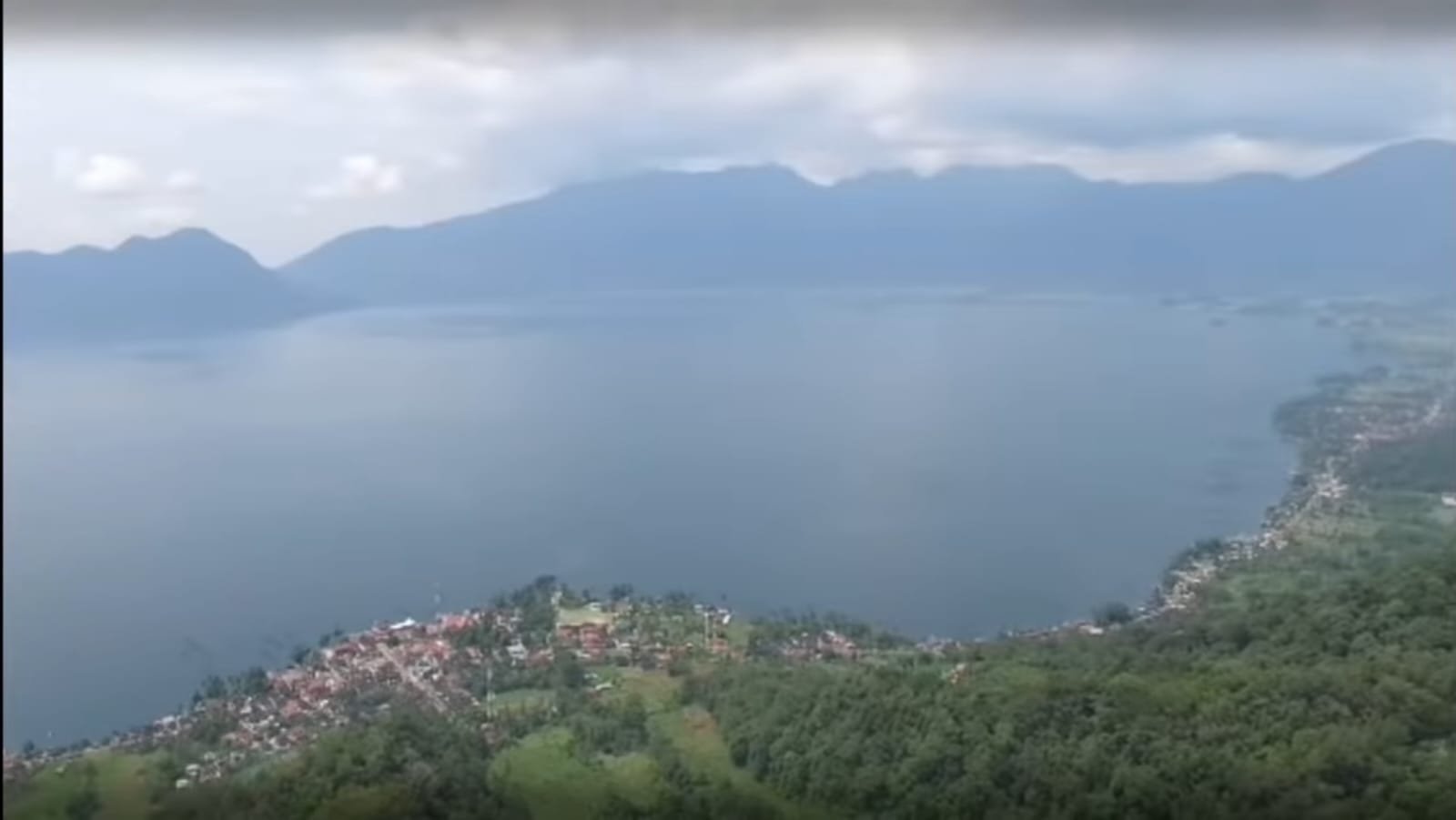 3 Danau Terkenal di Tanah Minang, Pesonanya Mengaggumkan