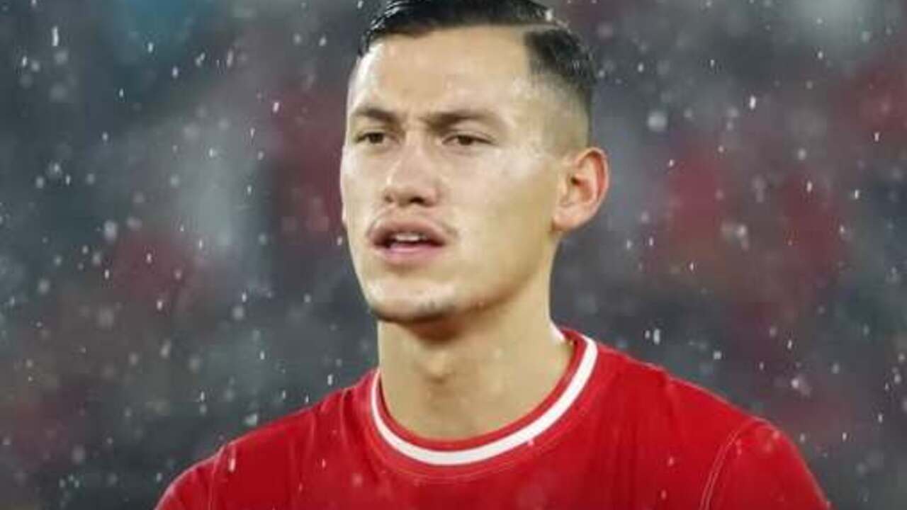 Jay Idzes Resmi Bergabung di TC Surabaya