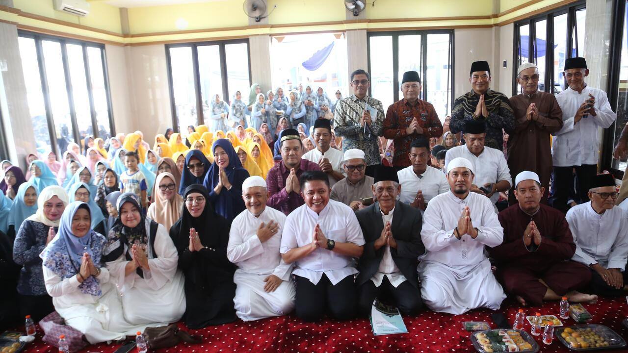 Gubernur Herman Deru Ajak Umat Teladani Akhlak Nabi Muhammad SAW di Peringatan Maulid