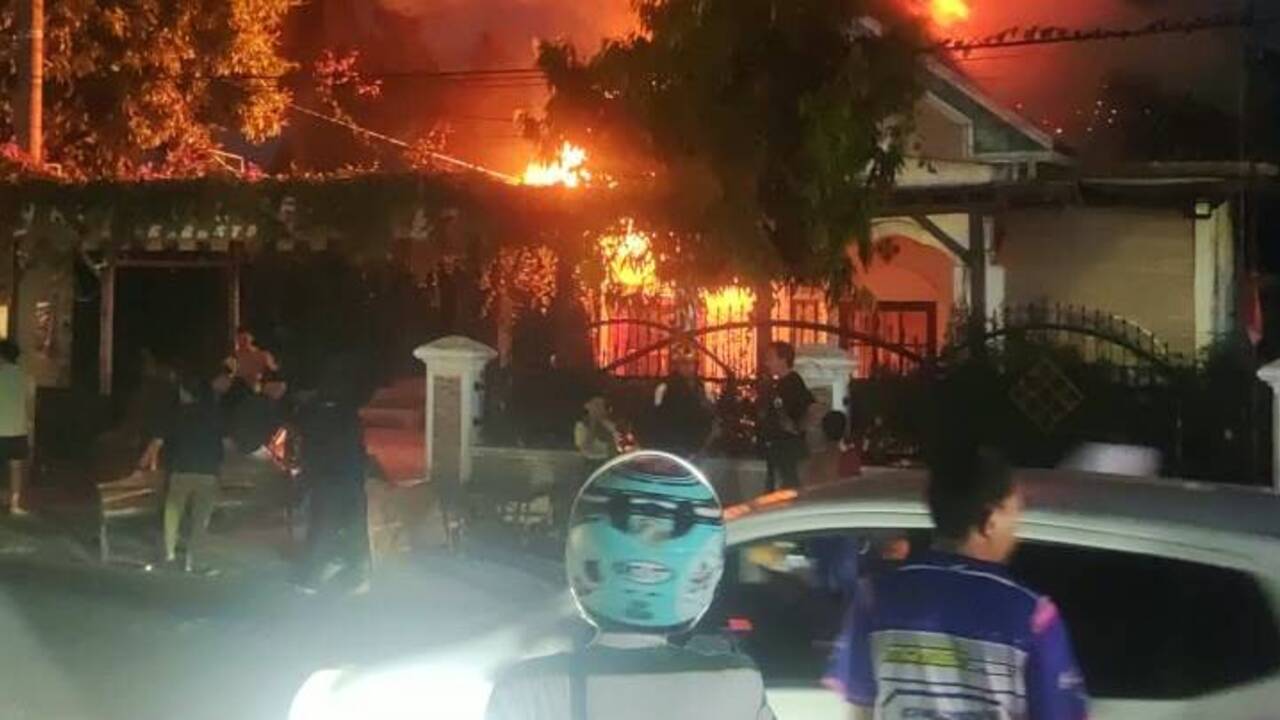 Warung Makan Raja Kuliner Baturaja Terbakar