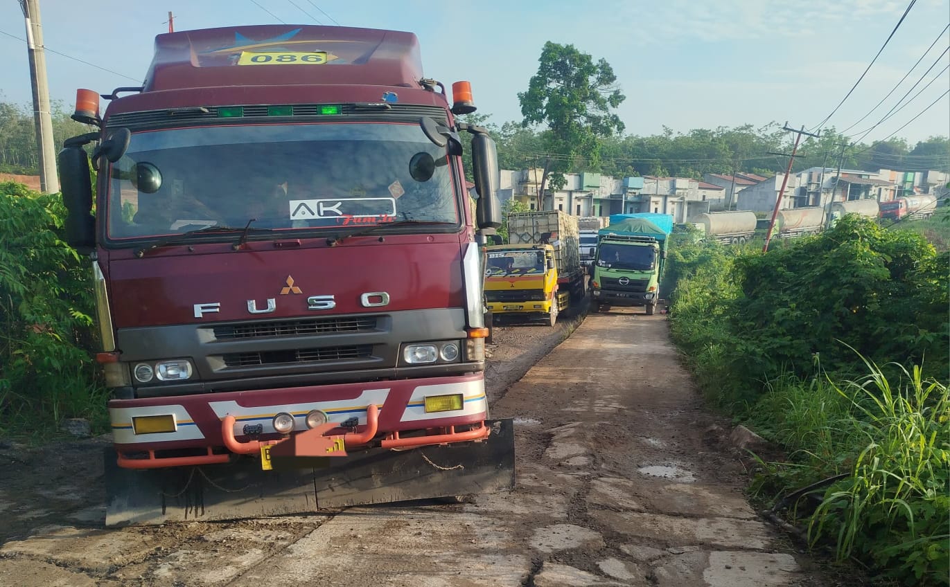 Pemprov Sumsel Anggarkan Rp7 M Untuk Perbaikan Jalan Cor Batukuning