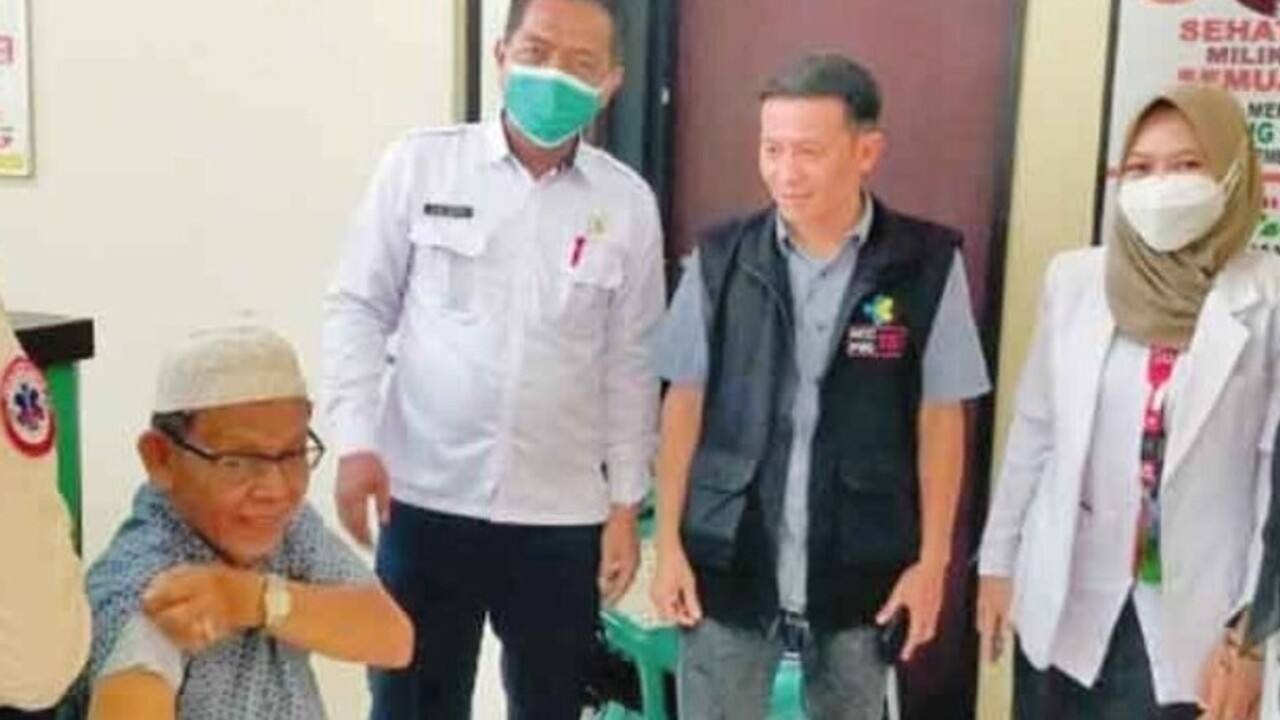 Jelang Pemberangkatan, Ratusan CJH OKU Diberi Vaksin
