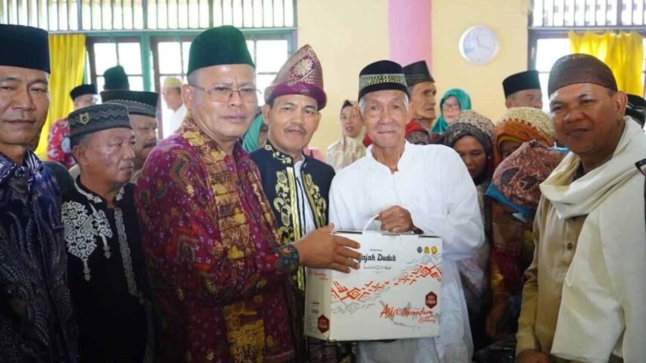 Sedekah Bedusun Masyarakat Adat Pehabung Uleh, Wali Kota Arlan Ajak Lestarikan Tradisi Adat