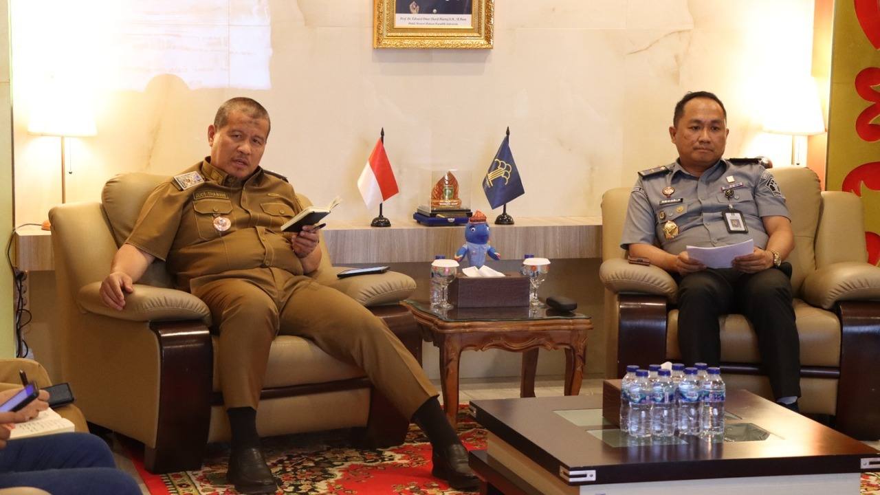 Kemenkum Sumsel Gelar Rapat Harmonisasi Tiga Raperbup Kabupaten Lahat