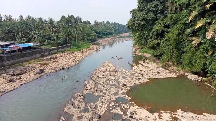 Kemarau, Pesona Air Terjun Watervang Terancam Sirna