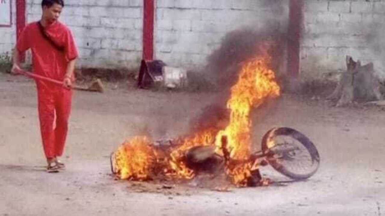 Hebohkan Warga, Sepeda Motor Terbakar di SPBU Tanjung Batu