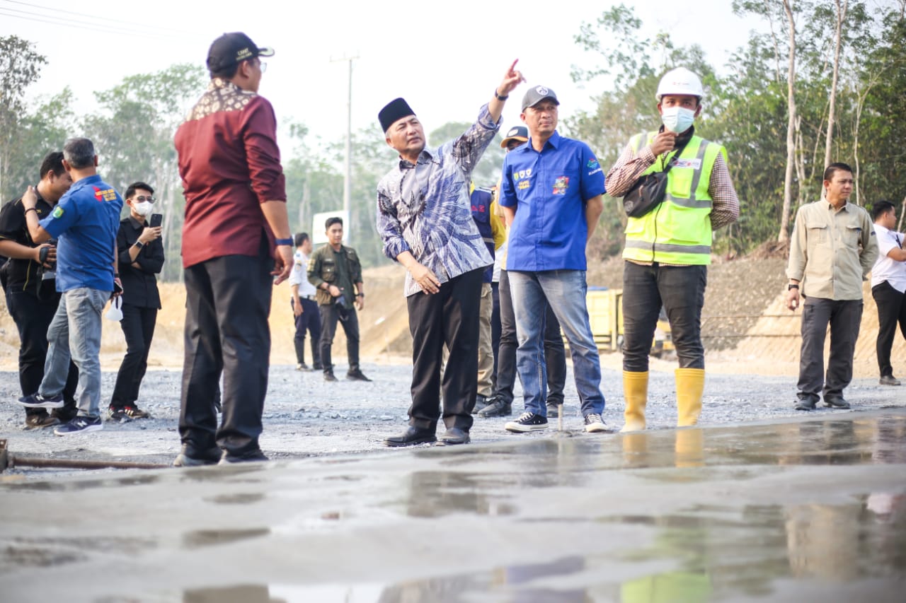 Pj Bupati Apriyadi Yakin PSN Jalan Tol Baleno Selesai Tepat Waktu