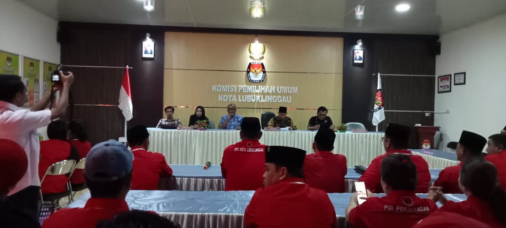 Hari ke 11, Tiga Parpol Daftar ke KPU