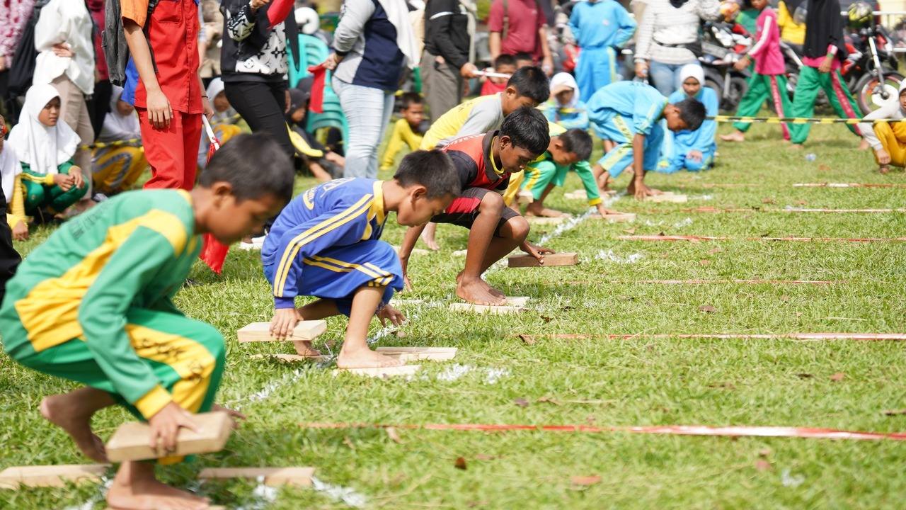 Tunjukan Pelestarian Budaya, Gelar Lomba Olahraga Tradisional