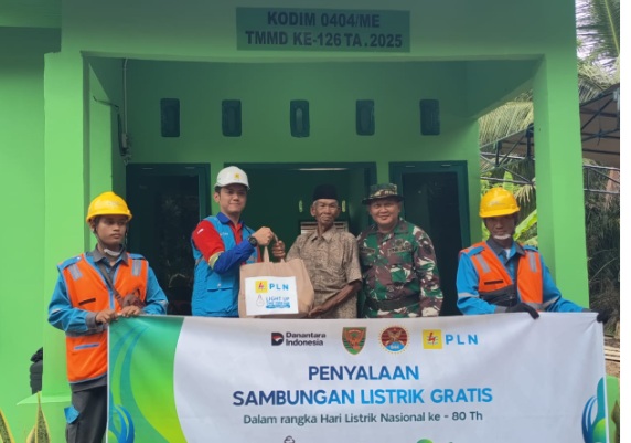 PLN ULP Muara Enim Terangi Harapan Warga Melalui Program “Light Up The Dream”