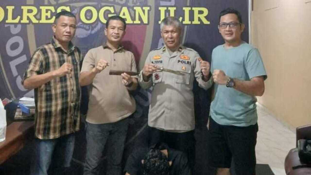 Bawa Sajam di Pasar Cinta Manis, Pemuda Ini Diamankan Tim Rimau Batu Polsek Tanjung Batu