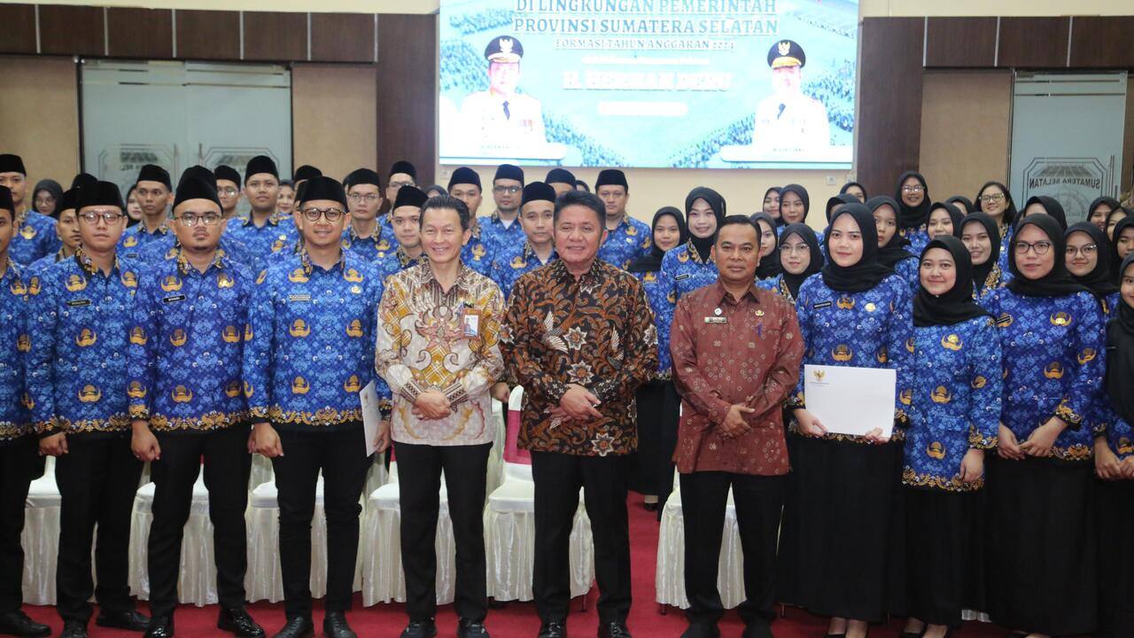 Pelantikan 101 CPNS Formasi 2024, Gubernur Herman Deru Tekankan Integritas dan Pelayanan Pada Masyarakat