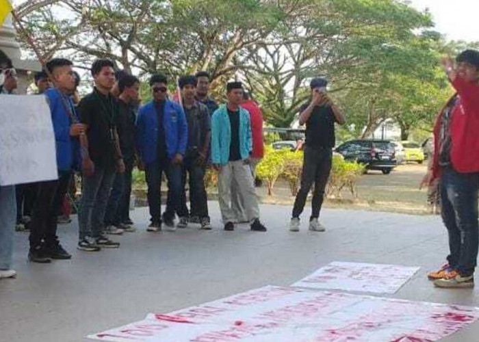 Mahasiswa Ogan Ilir Gelar Aksi Protes, Soroti 100 Hari Kerja Panca-Ardani