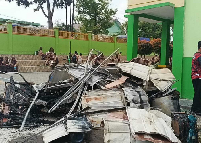 Pasca Kebakaran, Sebagian Siswa Diliburkan
