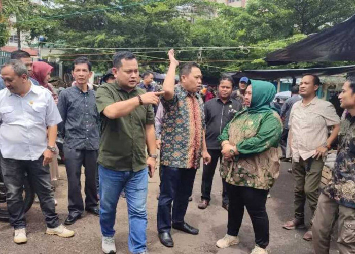 DPRD OKU Desak Penertiban Pedagang Pasar Atas Baturaja