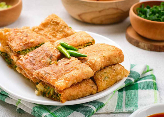 Martabak Telur : Kuliner Legendaris yang Terus Memikat Lidah Indonesia