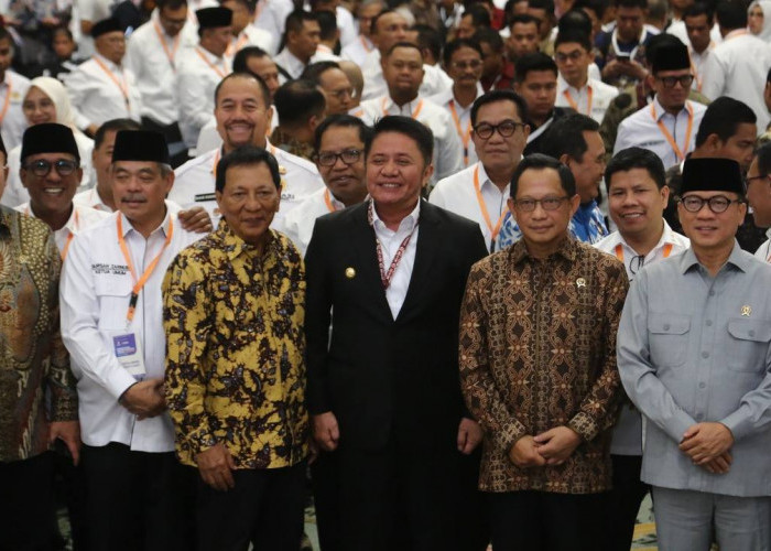 Gubernur Herman Deru Hadiri Pelantikan APKASI Periode 2025–2030, Tegaskan Sinergi Daerah-Pusat Kian Solid