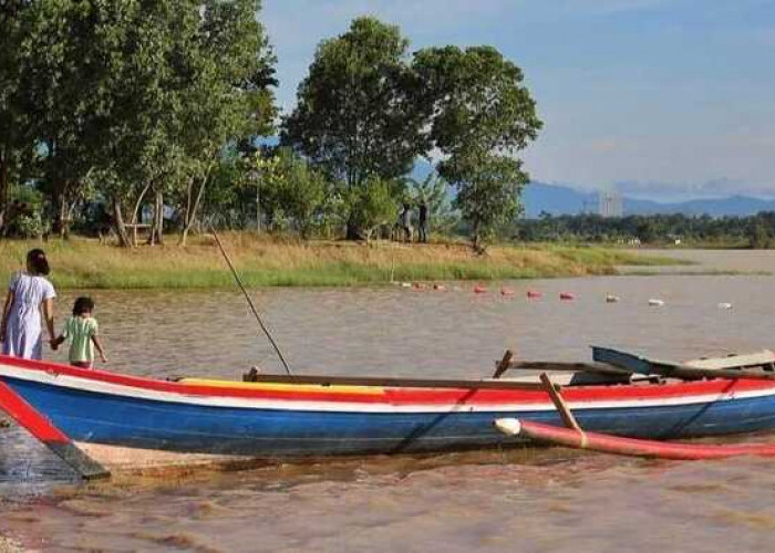 Wisata Danau Galuh Cempaka: Keindahan Tersembunyi di Kalimantan