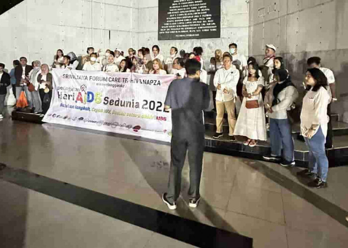 SFC TB-HIV-Nafza Peringati Hari AIDS Sedunia dengan Gelar Aksi 1.000 Lilin di Monpera Palembang