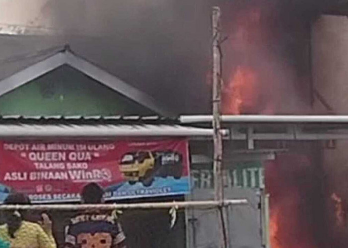 Rumah Anggota Polres Prabumulih di Talang Sako Terbakar, Mobil Tetangga Ikut Dilalap Api