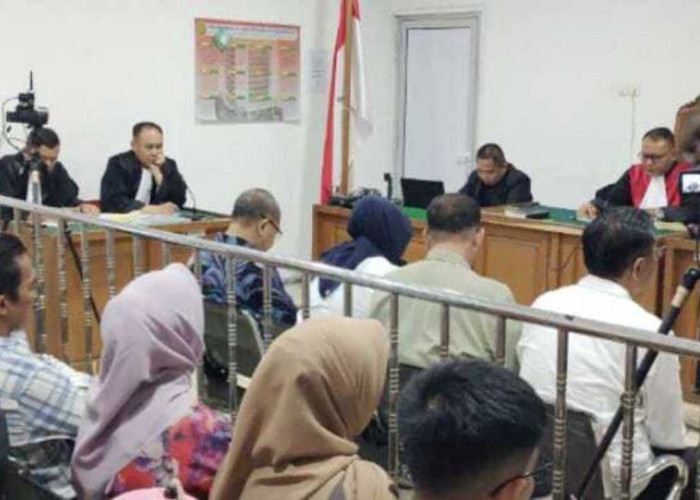 Bacakan Nota Pembelaan, Sambil Menangis Terdakwa Suap Pokir OKU Minta Maaf Ke Masyarakat