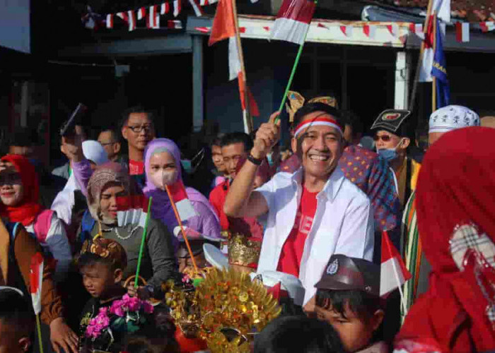Gelar Karnaval, Dewa Ingatkan Kebhinekaan untuk Masyarakat di Ponpes Muqimus Sunnah