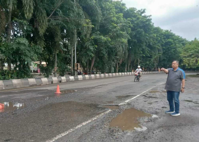 Dewan Minta BBPJN Sumsel Perbaiki Jalan Rusak di Wilayah Muara Enim