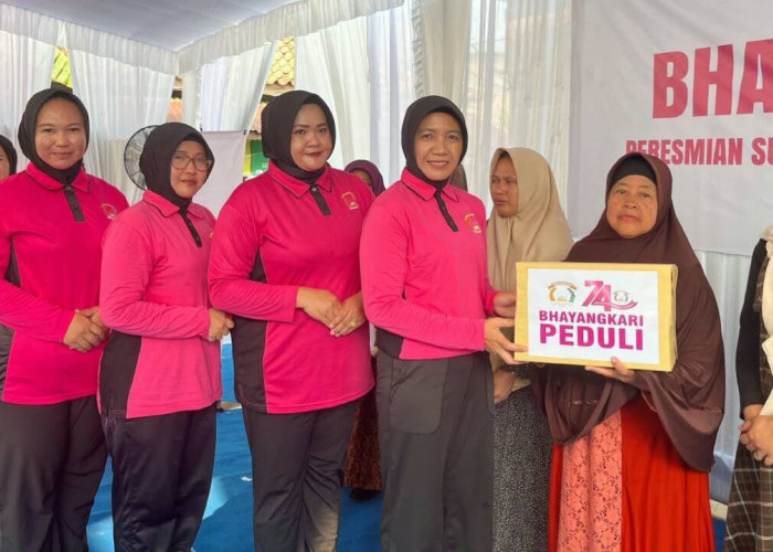 Bantu Kebutuhan Air Warga, Bhayangkari Polres Prabumulih Resmikan Sumur Bor di Tugu Kecil