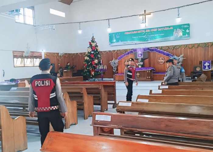 Polres OKU Sterilisasi Gereja Jelang Perayaan Natal 2024