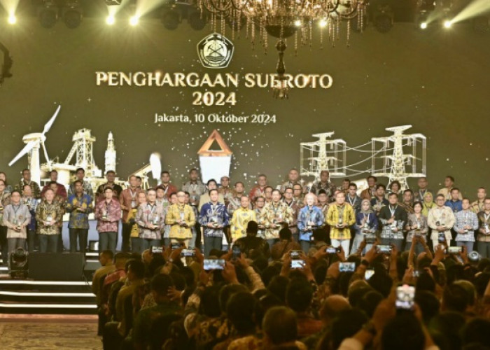 PLN Raih Penghargaan Terbanyak Subroto Award 2024 dari Kementerian ESDM