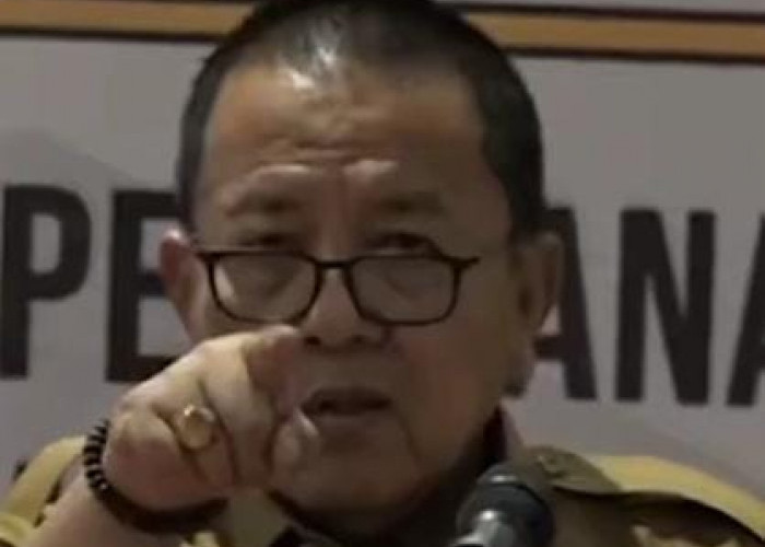 Gubernur Lampung Tunjuk dan Larang Wartawan Ambil Gambar Hingga Minta Hapus Vidio Liputan, Takut Viral Lagi ?