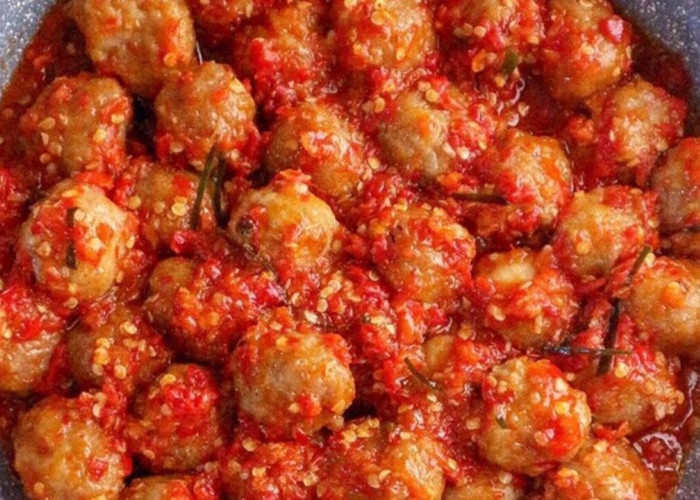 Pentol Pedas : Jajanan Sederhana yang Menjadi Primadona Kuliner Nusantara